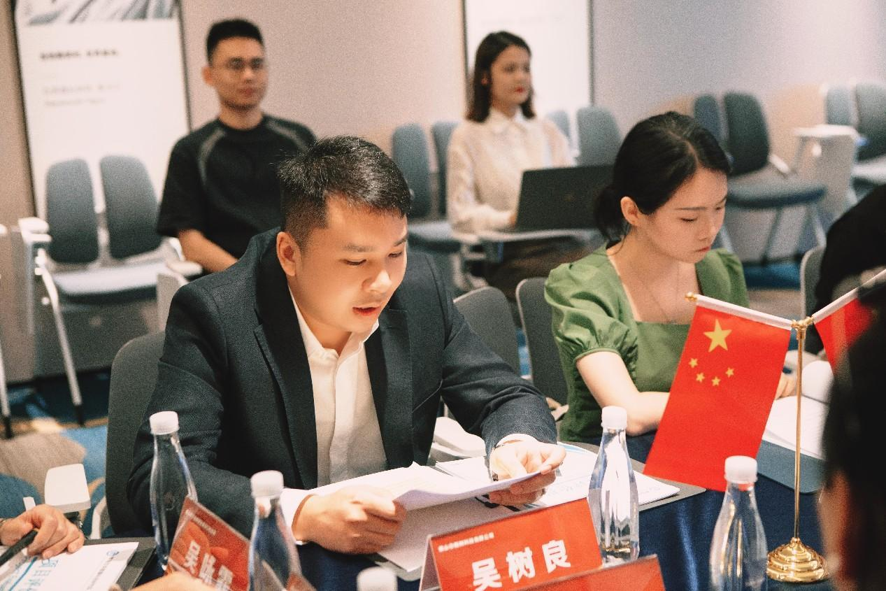 凯发k8，雨树科技“牙齿贴面材料及贴面修复技术评价会”召开